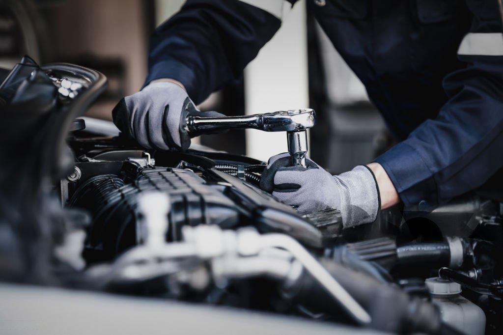 Car Servicing Uae | We Fix Auto Services