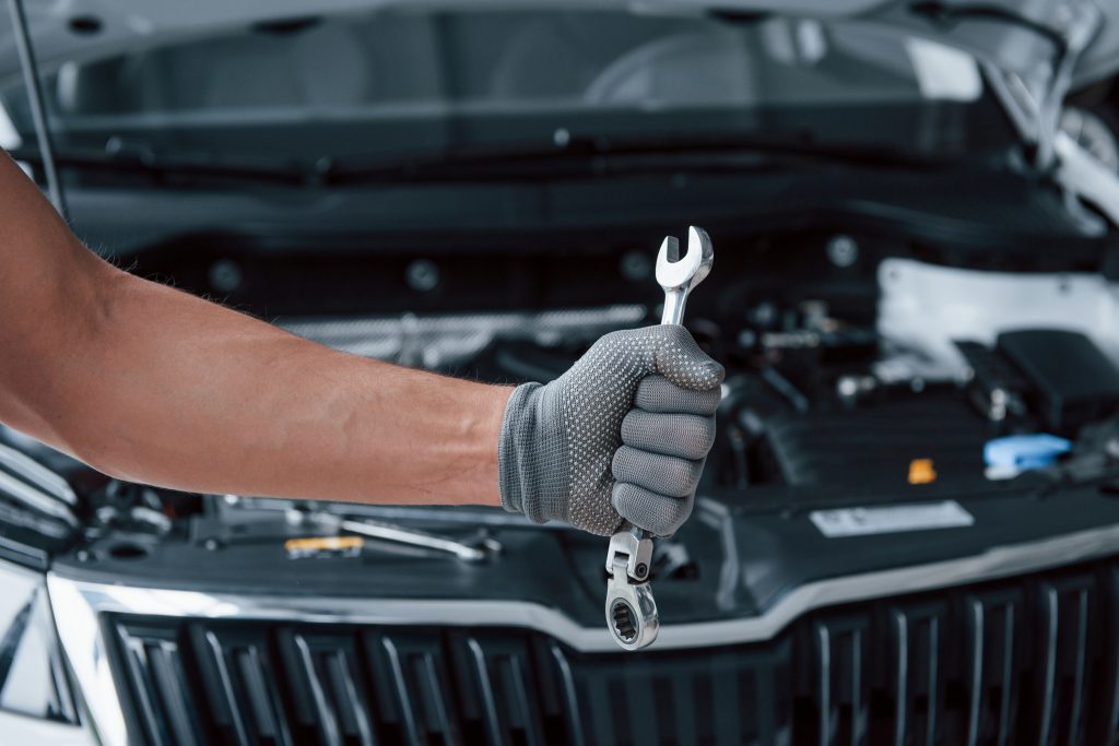 car garage service in Dubai