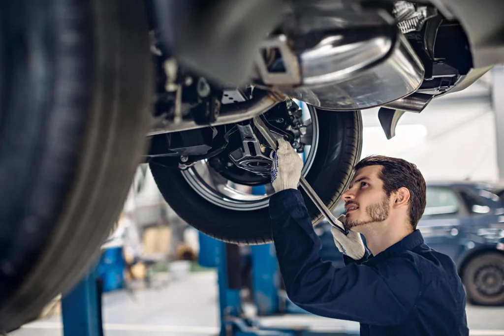 German car repair Dubai, man working image